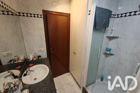 Wohnung zum Verkauf in Barcelona, Spanien 4 Schlafzimmer, 93 m2 Nr. 187941 - Foto 23