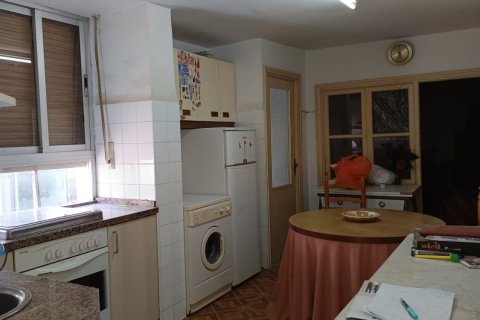Huvila myytävänä Soto de la Vega, Leon, Espanja, 4 makuuhuonetta, 469 m2 No. 187944 - kuva 2