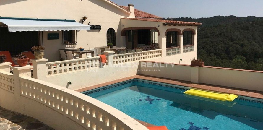 Dom w Lloret de Mar, Girona, Hiszpania 5 sypialni, 279 mkw. nr 177242