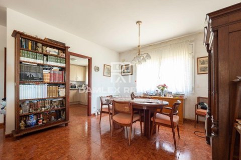 Hus till salu i Santa Cristina d'Aro, Girona, Spanien 3 sovrum, 205 kvm. Nr. 177244 - foto 19