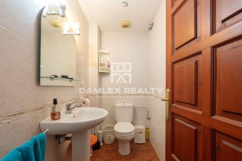 Hus till salu i Santa Cristina d'Aro, Girona, Spanien 3 sovrum, 205 kvm. Nr. 177244 - foto 25