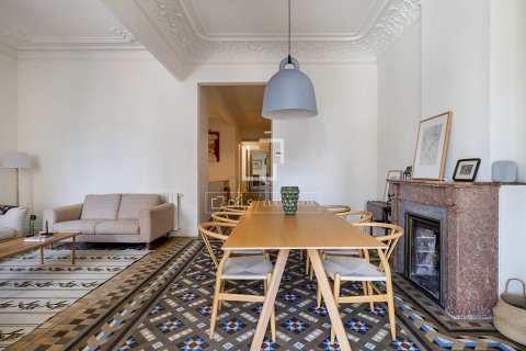 Huoneisto vuokrattavana Barcelona, Espanja, 3 makuuhuonetta, 153 m2 No. 193692 - kuva 2