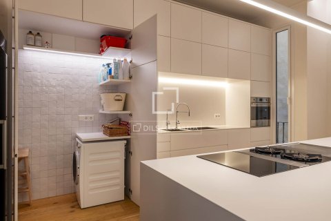 Huoneisto vuokrattavana Barcelona, Espanja, 3 makuuhuonetta, 153 m2 No. 193692 - kuva 12