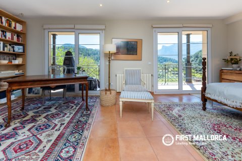 Villa for sale in Port De Soller, Mallorca, Spain 4 bedrooms, 359 sq.m. No. 168898 - photo 11