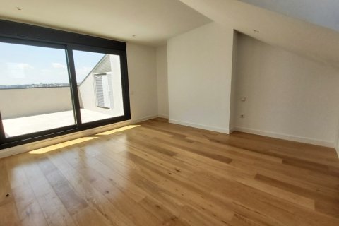 Māja īrēšanai Alcobendas, Madrid, Spānijā 5 istabas, 350 m2 Nr. 161760 - attēls 28