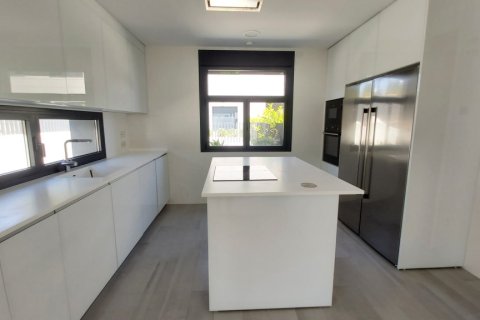 Māja īrēšanai Alcobendas, Madrid, Spānijā 5 istabas, 350 m2 Nr. 161760 - attēls 10