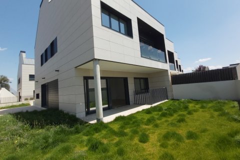 Māja Alcobendas, Madrid, Spānijā 5 istabas, 350 m2 Nr. 161760