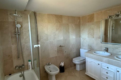 Dvīņu māja īrēšanai Marbella, Malaga, Spānijā 2 istabas, 158 m2 Nr. 161759 - attēls 8