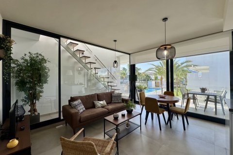 Kattohuoneisto myytävänä Mar De Cristal, Murcia, Espanja, 2 makuuhuonetta,  No. 161736 - kuva 4