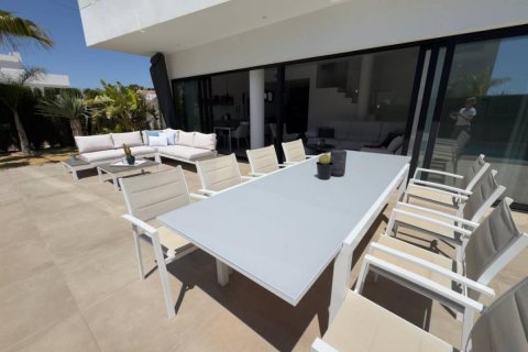 Villa for sale in Ciudad Quesada, Alicante, Spain 3 bedrooms, 160 sq.m. No. 148978 - photo 23