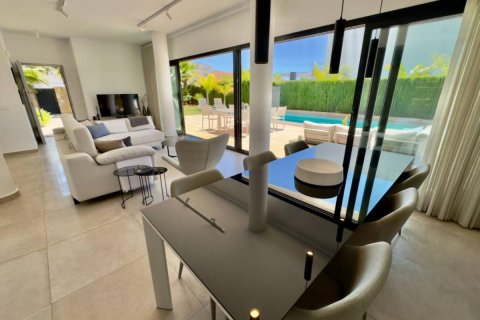 Villa for sale in Ciudad Quesada, Alicante, Spain 3 bedrooms, 160 sq.m. No. 148978 - photo 4