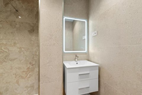 Apartament w Torrevieja, Alicante, Hiszpania 2 sypialnie, 70 mkw. nr 148981 – zdjęcie 17