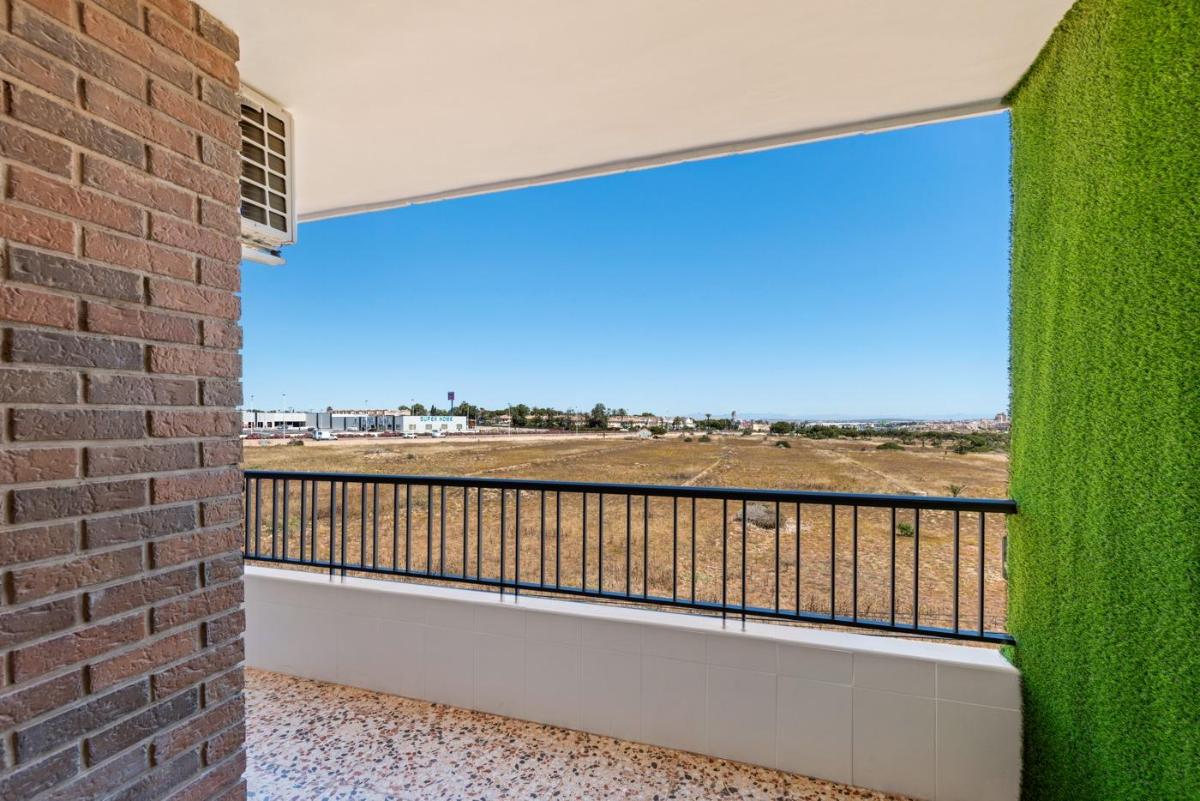 Huoneisto Torrevieja, Alicante, Espanja 2 makuuhuonetta, 70 m2 No. 148981