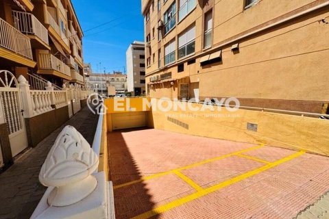 Bungalow w Torrevieja, Alicante, Hiszpania 2 sypialnie, 81 mkw. nr 148980 – zdjęcie 30