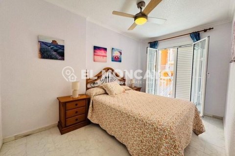 Bungalow w Torrevieja, Alicante, Hiszpania 2 sypialnie, 81 mkw. nr 148980 – zdjęcie 19