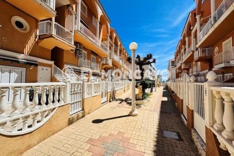Bungalow w Torrevieja, Alicante, Hiszpania 2 sypialnie, 81 mkw. nr 148980 – zdjęcie 27