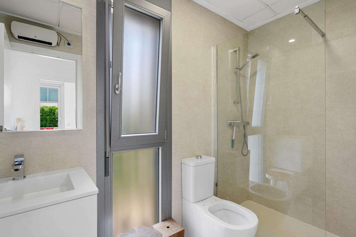 Villa a Orihuela, Alicante, Spagna 3 camere da letto, 119 mq. N° 148979