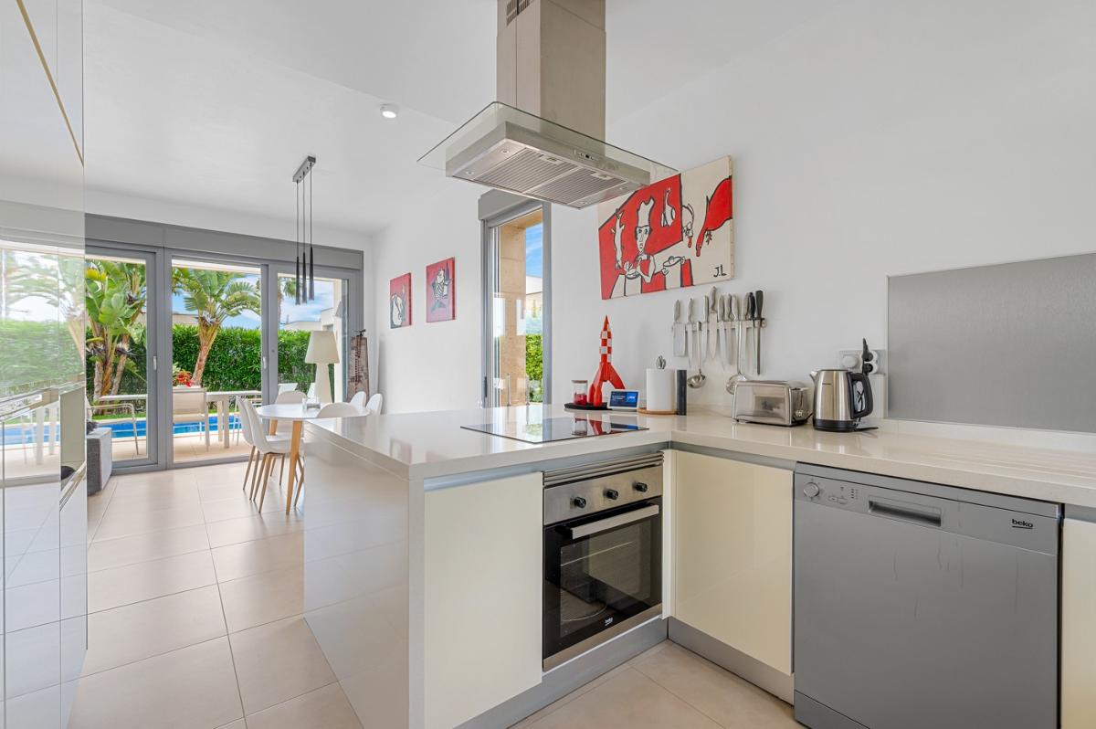 Villa a Orihuela, Alicante, Spagna 3 camere da letto, 119 mq. N° 148979