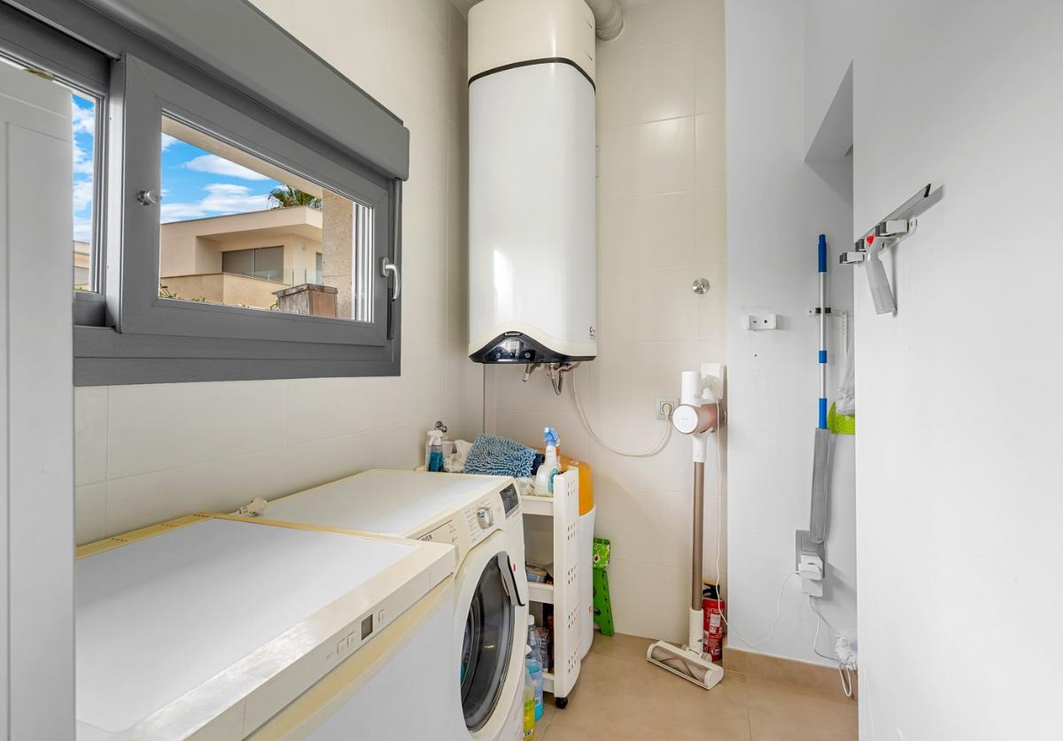 Villa a Orihuela, Alicante, Spagna 3 camere da letto, 119 mq. N° 148979