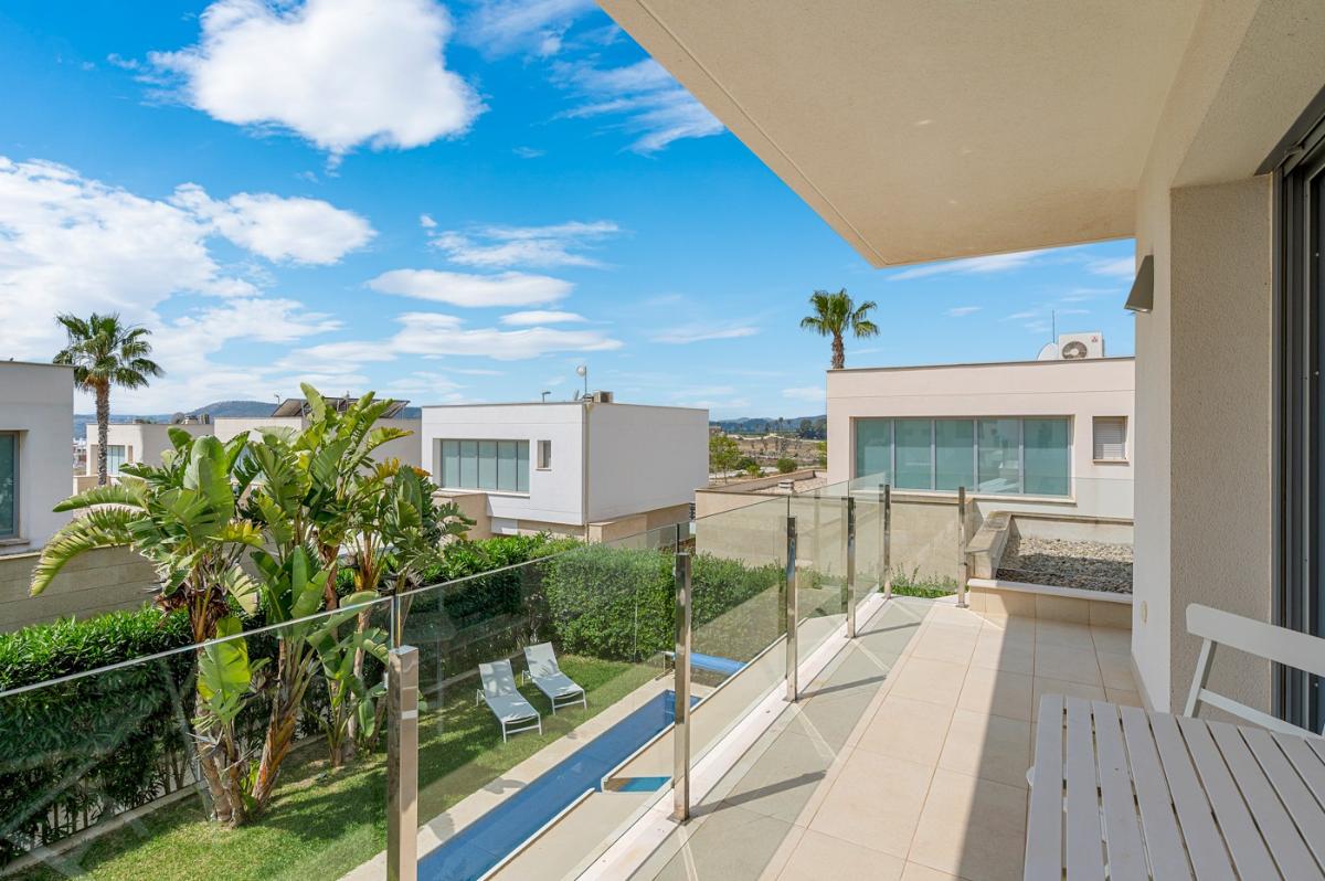 Villa a Orihuela, Alicante, Spagna 3 camere da letto, 119 mq. N° 148979