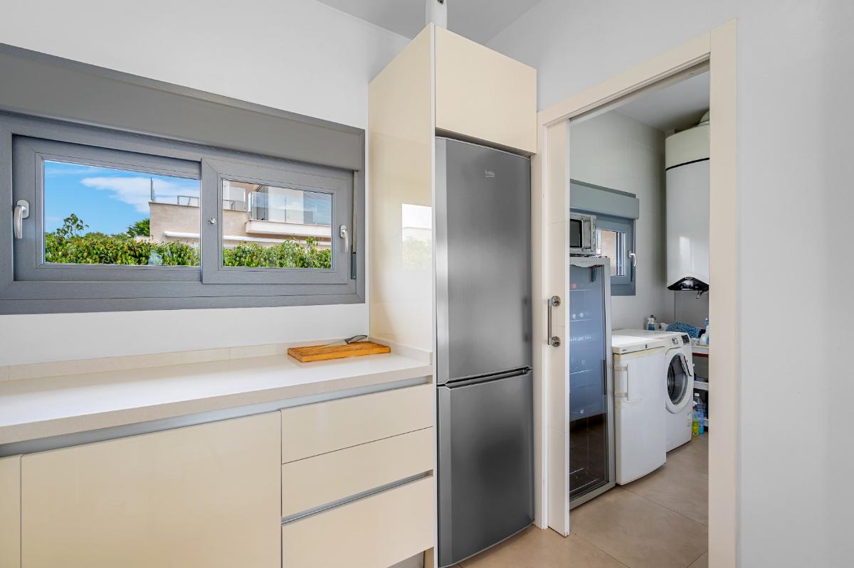 Villa a Orihuela, Alicante, Spagna 3 camere da letto, 119 mq. N° 148979