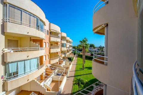 Apartment for sale in Alicante, Spain 3 bedrooms, 107 sq.m. No. 148982 - photo 17