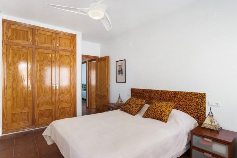 Apartment for sale in Alicante, Spain 3 bedrooms, 107 sq.m. No. 148982 - photo 4