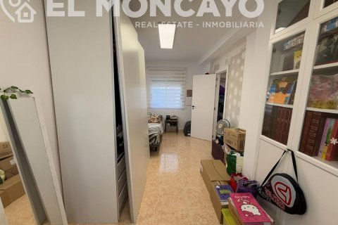 Huvila myytävänä Torrevieja, Alicante, Espanja, 5 makuuhuonetta, 222 m2 No. 112866 - kuva 13
