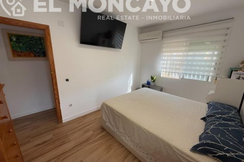 Huvila myytävänä Torrevieja, Alicante, Espanja, 5 makuuhuonetta, 222 m2 No. 112866 - kuva 24