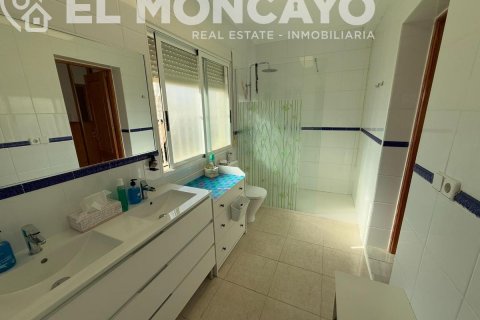 Huvila myytävänä Torrevieja, Alicante, Espanja, 5 makuuhuonetta, 222 m2 No. 112866 - kuva 30