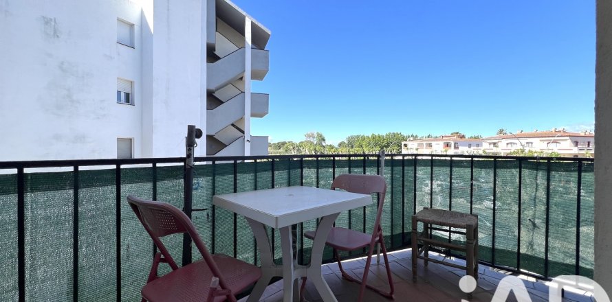 Apartment in Castello d'Empuries, Girona, Spain 1 bedroom, 29 sq.m. No. 184684
