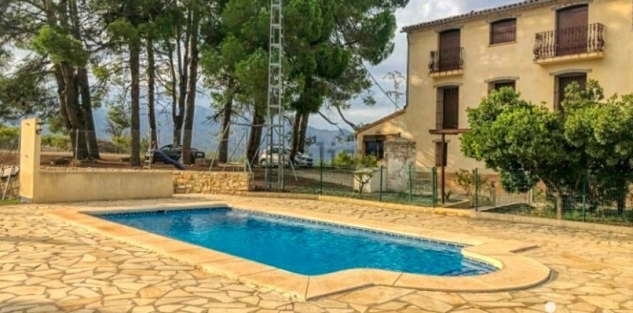 Komerciāls īpašums Planes, Alicante, Spānijā 8 istabas, 550 m2 Nr. 154261