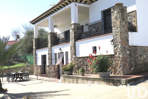 Продажа земельного участка в Замок Эль-Кастильо-де-лас-Гуардас, Севилья, Испания 5 спален, 244м2 №154267 - фото 9