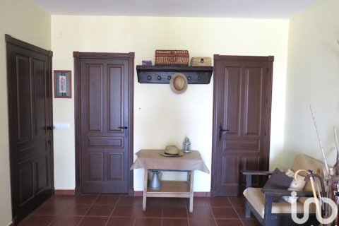 Продажа земельного участка в Замок Эль-Кастильо-де-лас-Гуардас, Севилья, Испания 5 спален, 244м2 №154267 - фото 8