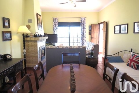 Продажа земельного участка в Замок Эль-Кастильо-де-лас-Гуардас, Севилья, Испания 5 спален, 244м2 №154267 - фото 12