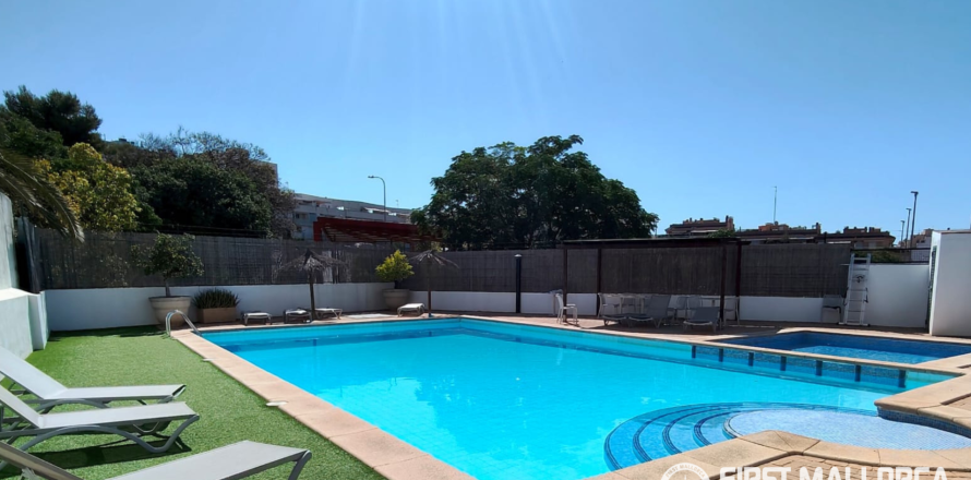 Villa in Palma de Majorca, Mallorca, Spain 3 bedrooms, 195 sq.m. No. 178120