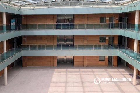 Commercial property for sale in Palma de Majorca, Mallorca, Spain 79 sq.m. No. 178122 - photo 2