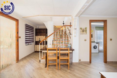 Townhouse for sale in Riba-roja de Turia, Valencia, Spain 5 bedrooms, 115 sq.m. No. 149769 - photo 26