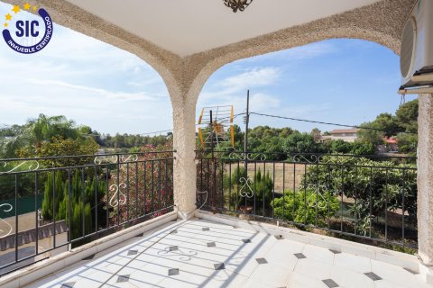Townhouse for sale in Riba-roja de Turia, Valencia, Spain 5 bedrooms, 115 sq.m. No. 149769 - photo 19