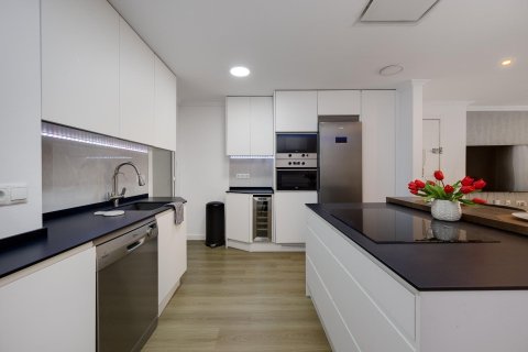 Продажа квартиры в Торревьеха, Аликанте, Испания 3 спальни, 135м2 №149770 - фото 16