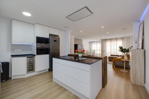 Продажа квартиры в Торревьеха, Аликанте, Испания 3 спальни, 135м2 №149770 - фото 17