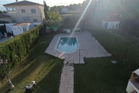 Kaupunkipientalo myytävänä L'Ametlla de Mar, Tarragona, Espanja, 3 makuuhuonetta, 108 m2 No. 152737 - kuva 23