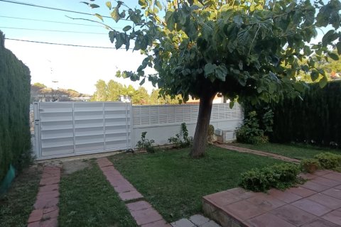 Kaupunkipientalo myytävänä L'Ametlla de Mar, Tarragona, Espanja, 3 makuuhuonetta, 108 m2 No. 152737 - kuva 26