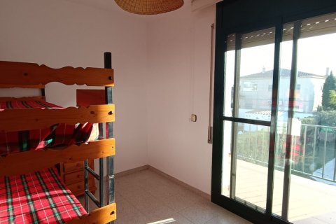 Kaupunkipientalo myytävänä L'Ametlla de Mar, Tarragona, Espanja, 3 makuuhuonetta, 108 m2 No. 152737 - kuva 10