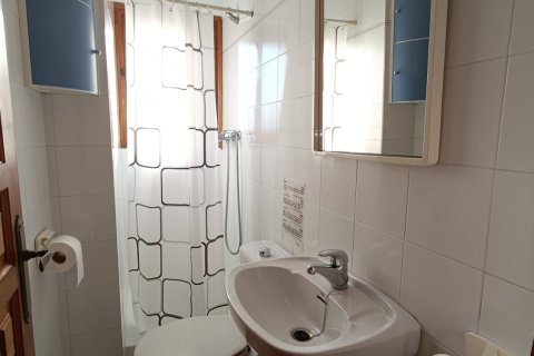 Kaupunkipientalo myytävänä L'Ametlla de Mar, Tarragona, Espanja, 3 makuuhuonetta, 108 m2 No. 152737 - kuva 12