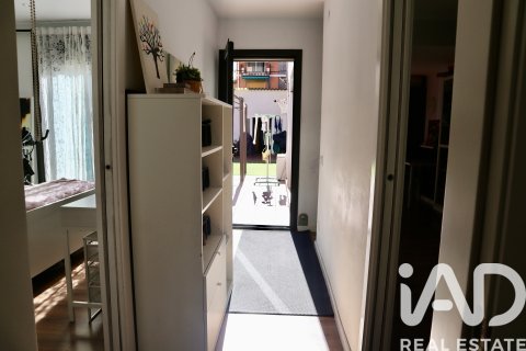 Kaupunkipientalo myytävänä Cerdanyola Del Valles, Barcelona, Espanja, 3 makuuhuonetta, 142 m2 No. 152731 - kuva 17