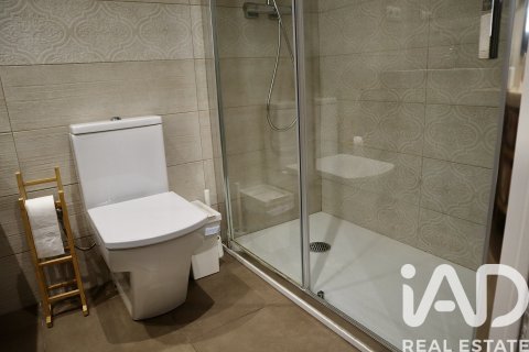 Kaupunkipientalo myytävänä Cerdanyola Del Valles, Barcelona, Espanja, 3 makuuhuonetta, 142 m2 No. 152731 - kuva 4