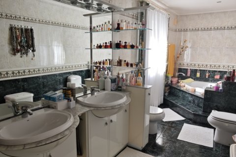 House zum Verkauf in Orihuela, Alicante, Spanien 4 Schlafzimmer, 398 m2 Nr. 152732 - Foto 21