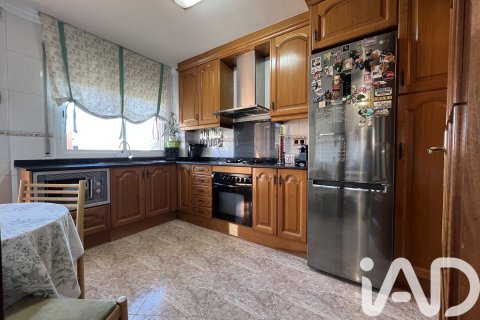 Apartamento en venta en Caldes de Montbui, Barcelona, España 4 dormitorios, 128 m2 No. 152735 - foto 7