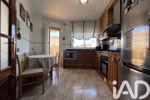 Apartamento en venta en Caldes de Montbui, Barcelona, España 4 dormitorios, 128 m2 No. 152735 - foto 8